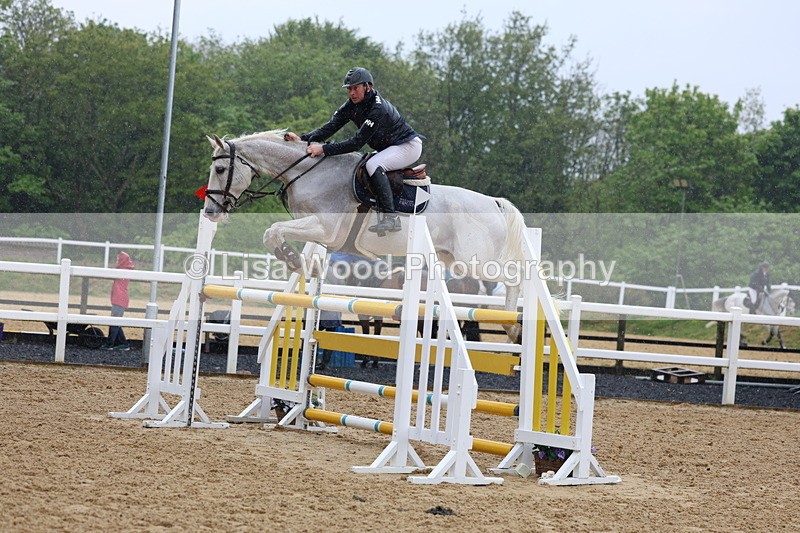3E7A7337 - Class 8: Senior Foxhunter/1.20 open