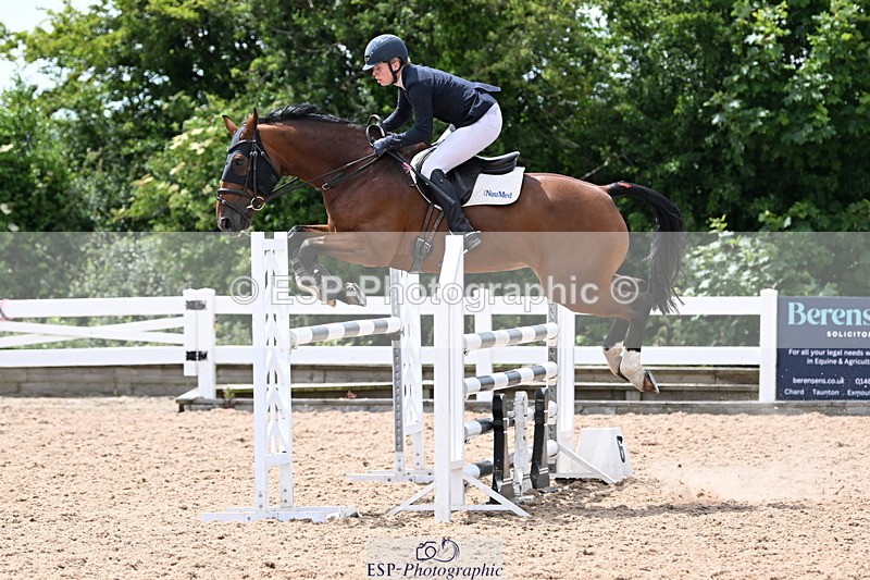 240619A-144536-00748 - Cls 4 Snr Newcomers and 1.10m Open