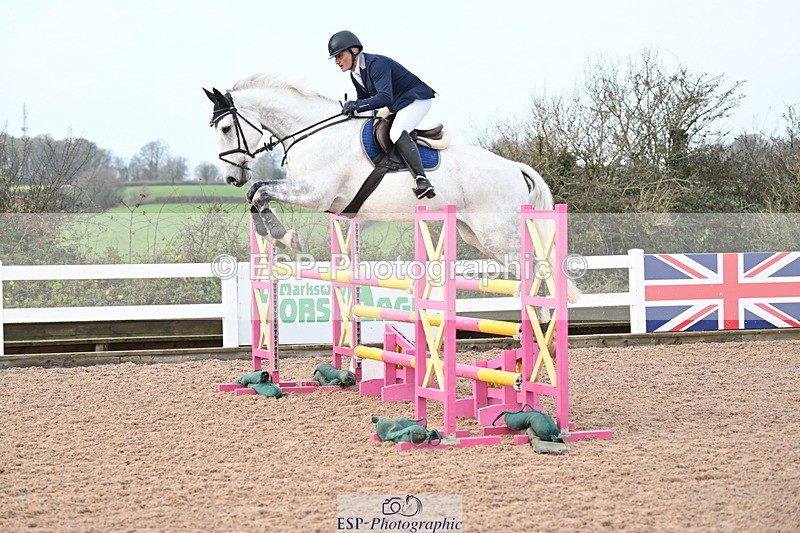 231209A-120929-01718 - Cls 12 Newcomers & 1.10m Open