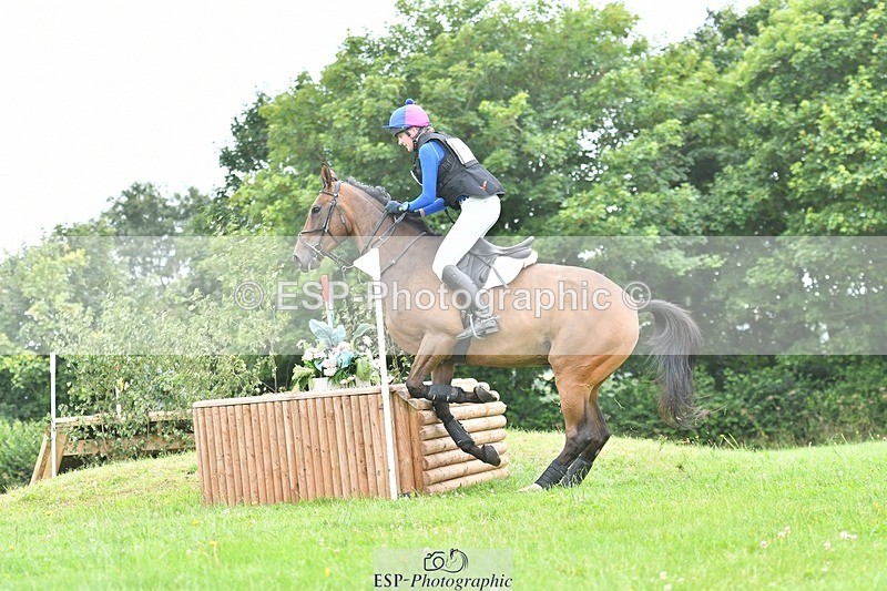 240803-115222-03380 - 015-Lara_Clarkson-NEWTIDE