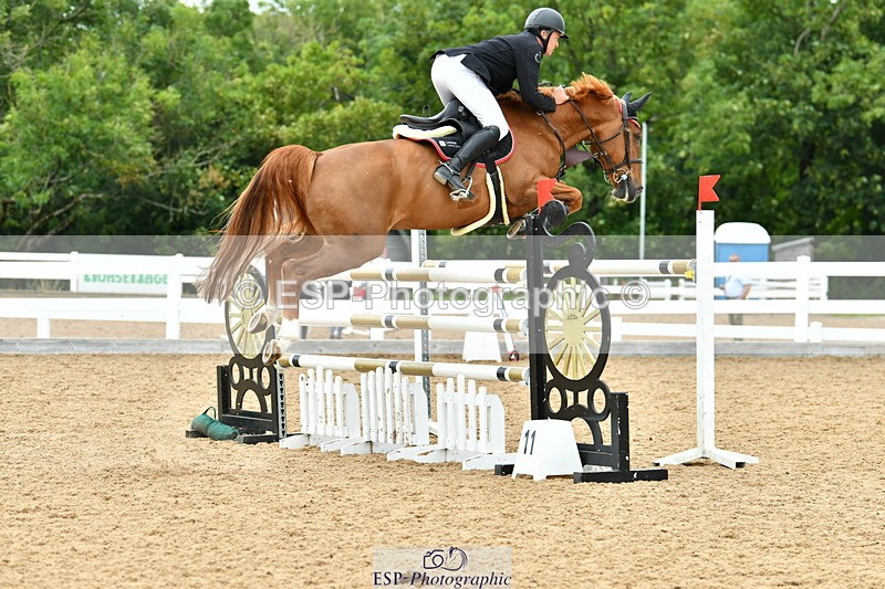 230721A-143807-07022 - Cls 22, 1 Star Gold 1.30m