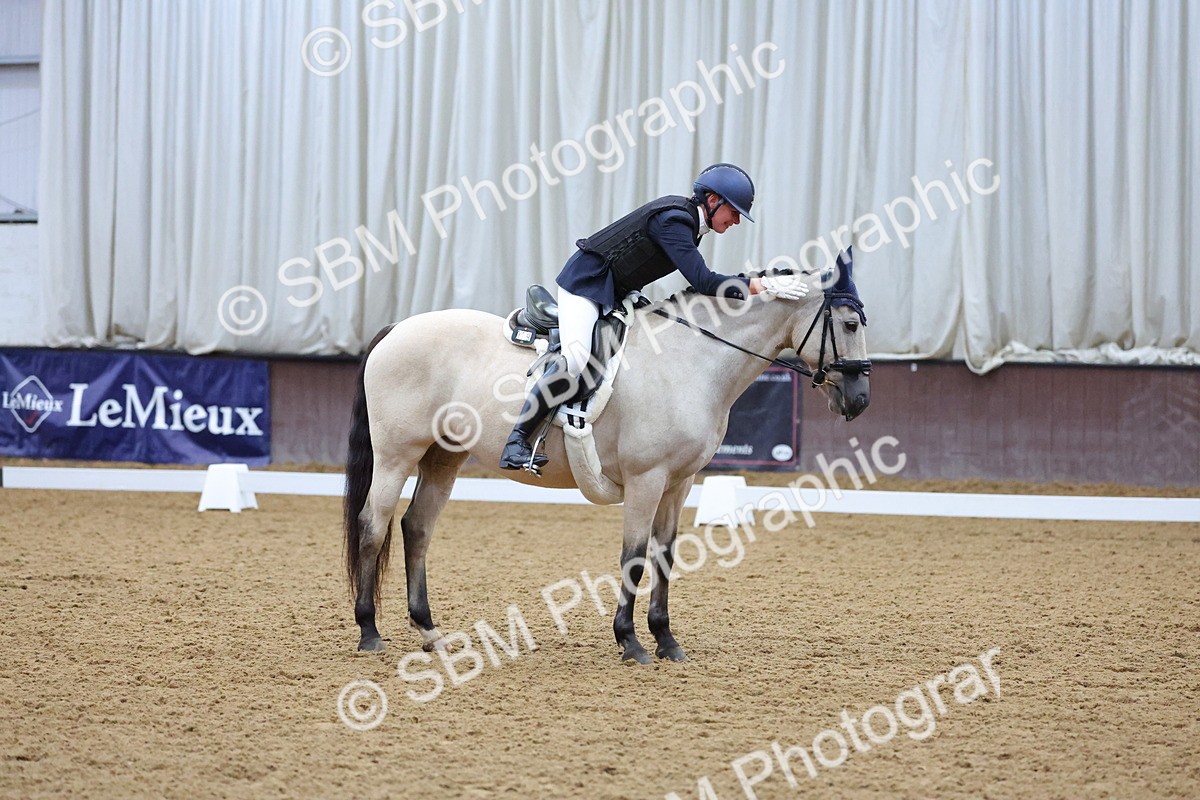 SBM_000328 - Class 2 - Intro 3 Championship - 8.51-9.47