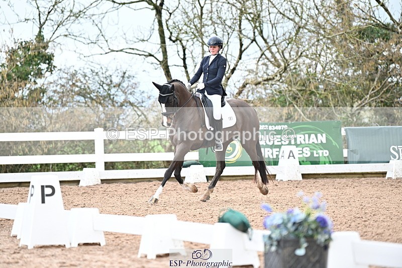 240218A-103217-05568 - 161-Katie.Warner-Active.Nuvalari