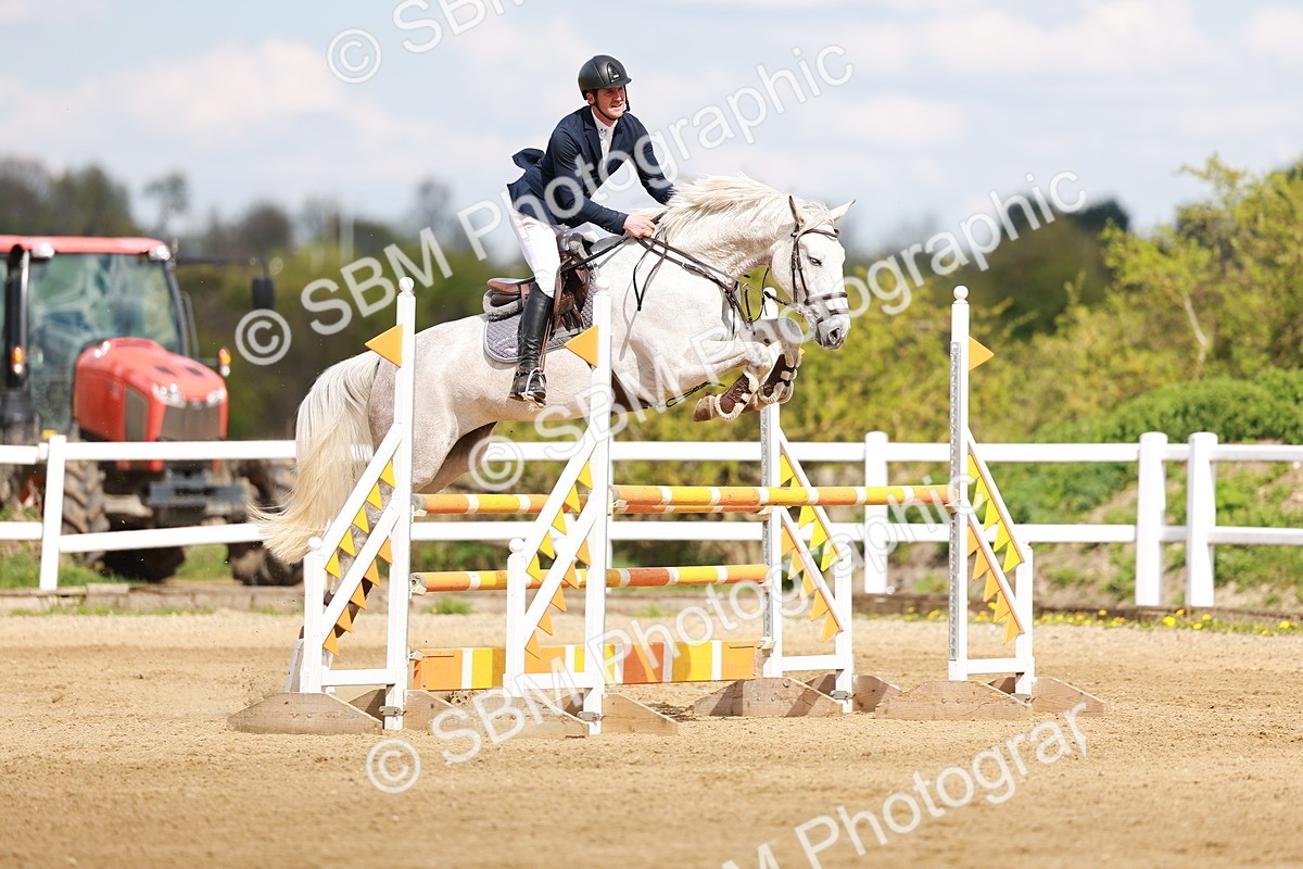 SBM_002008 - Class 4 - Senior Newcomers - 1.10m