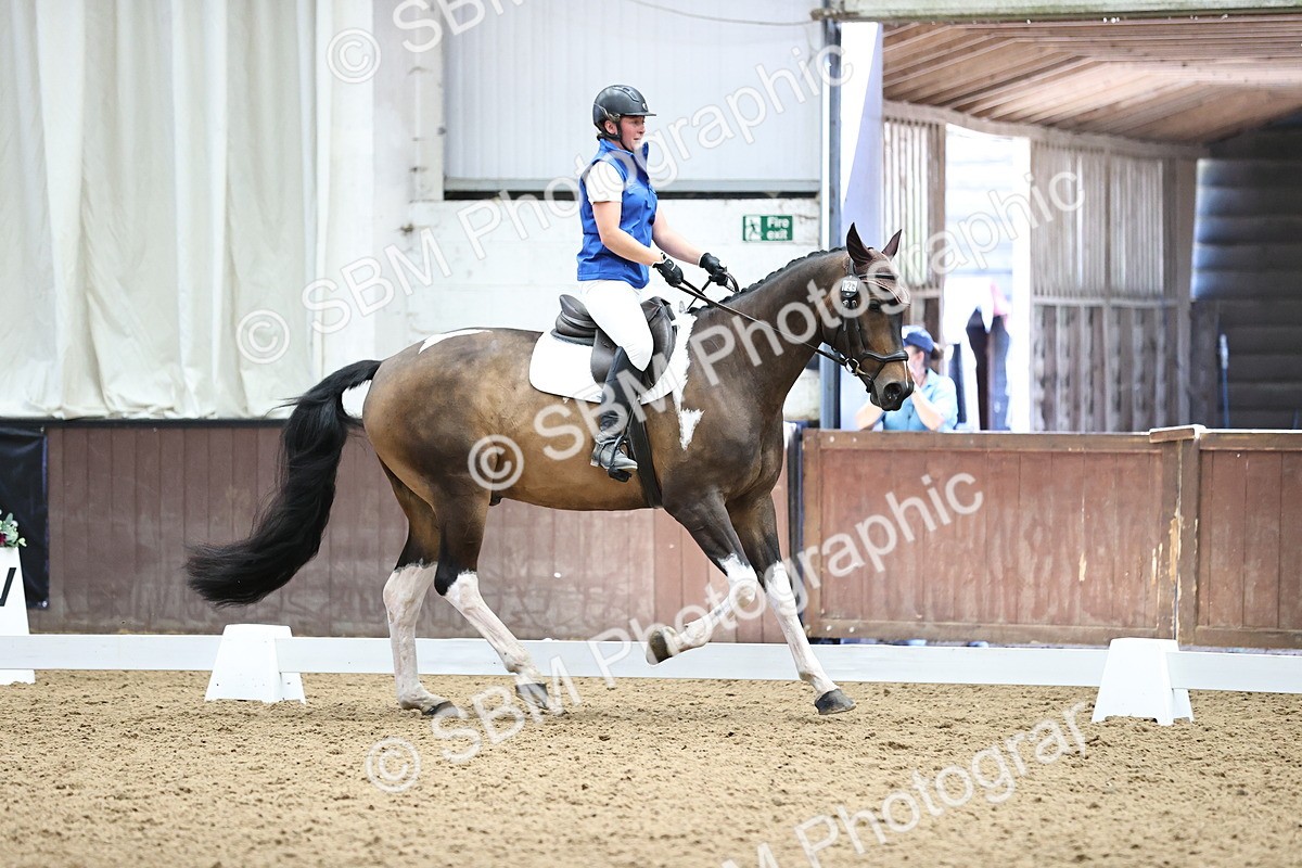 SBM_001813 - Novice 4 - 11.15-13.22