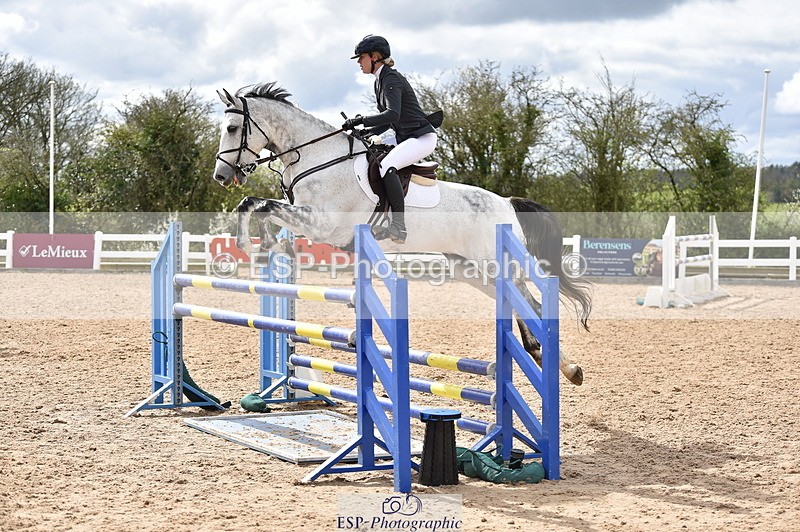 240403A-152056-00942 - Cls 5 Foxhunter and 1.20m Open