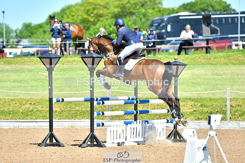 230527A-123015-04426 - Cls 15 Foxhunter