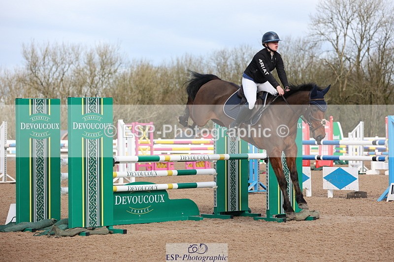 240223A-114959-00952 - Cls 4 Snr 1.05m Open