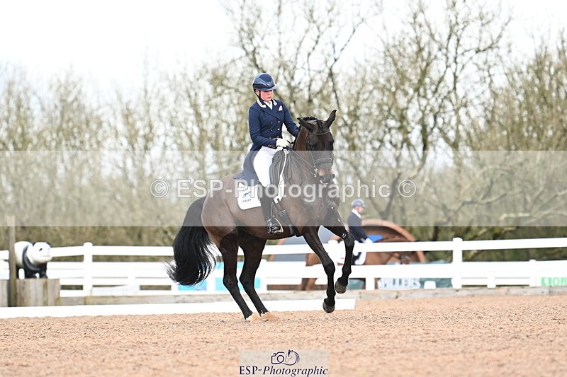 240218A-122937-07155 - 160-Abbie.Newbury-Seagry.Firstamour