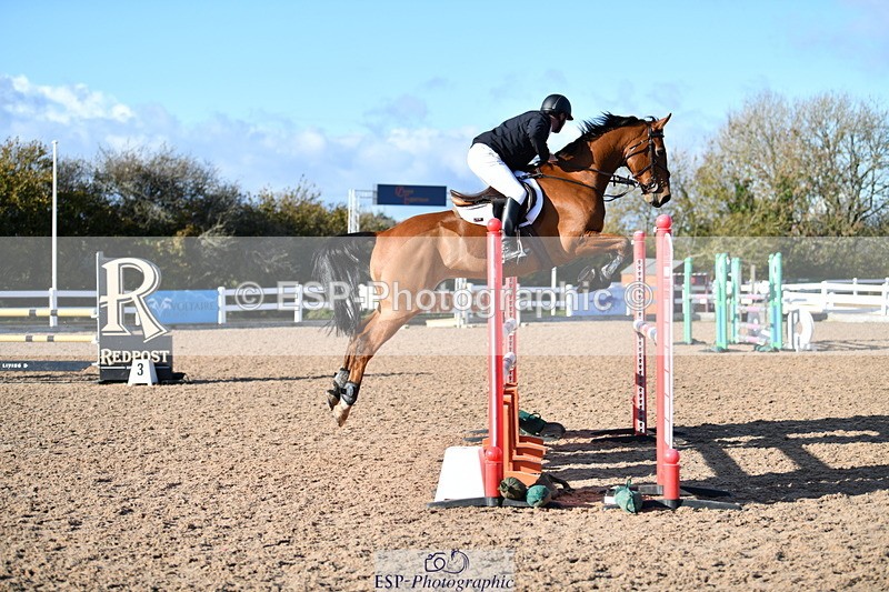 231110A-135408-00700 - Cls 5 Newcomers & 1.10m Open