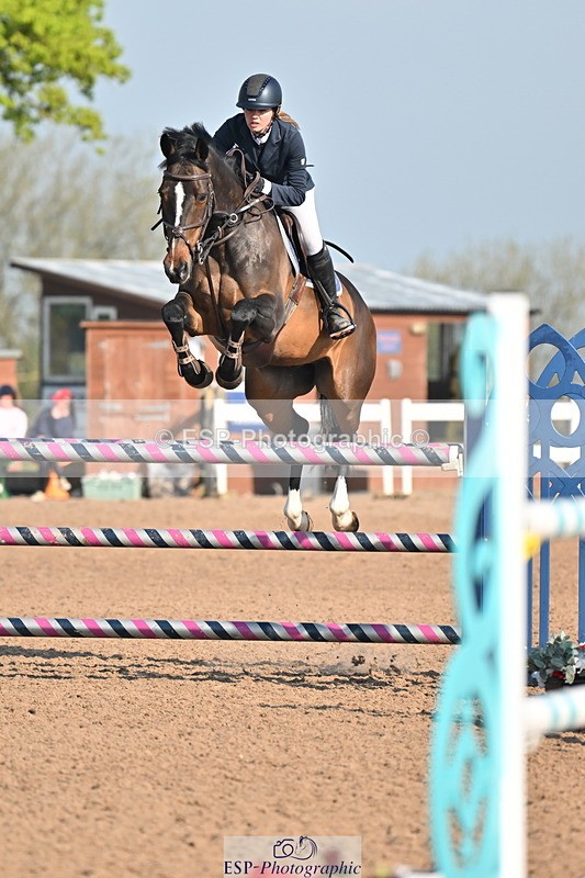 240512A-084024-16457 - Cls 47 Snr 1.20m Open