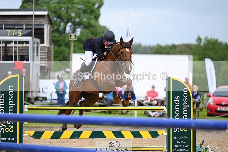 240526-102403-19995 - 307-CYMOON_''F''_Z-Kristina_Cook