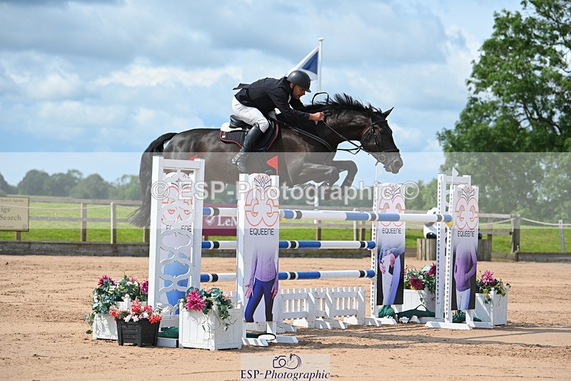 230721A-105451-05494 - Cls 6, 2 Star Medium 1.35m