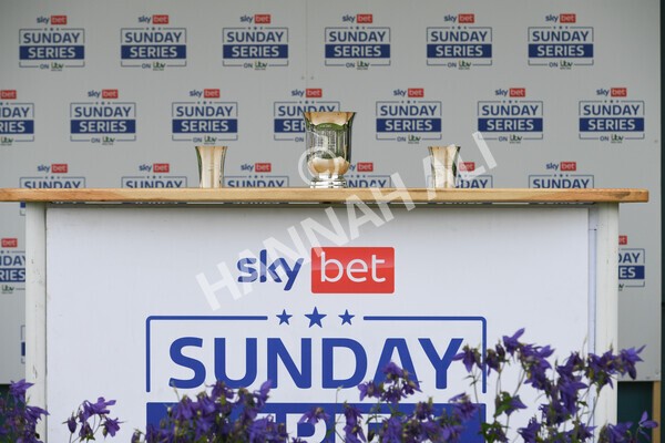 yr22052022r7-1 - Race 7: 6:40pm Sky Bet Sunday Series Fillies' and Mares Stakes