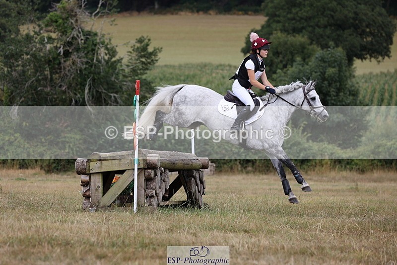 250802A-123938-03583 - B-079-Claudia.Groves-QUICKSILVER