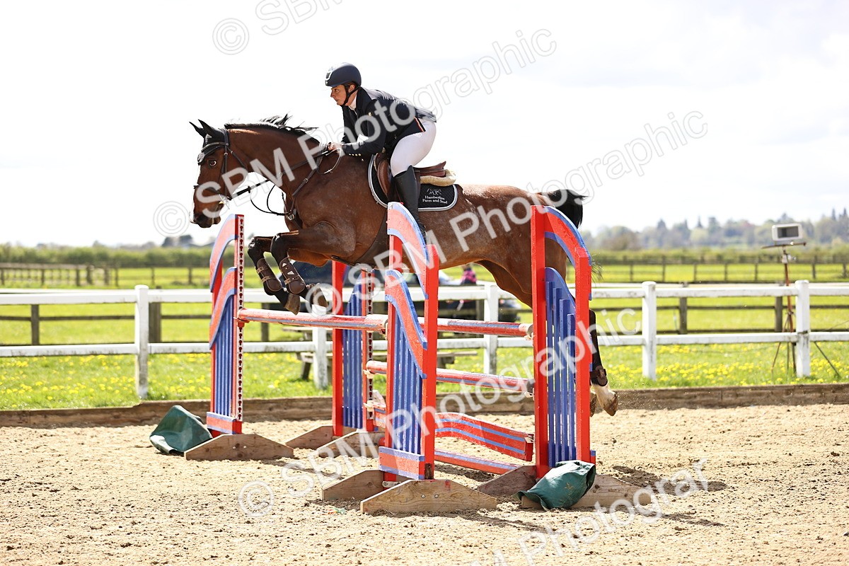 SBM_004220 - Class 17 - Senior Newcomers - 1.10m