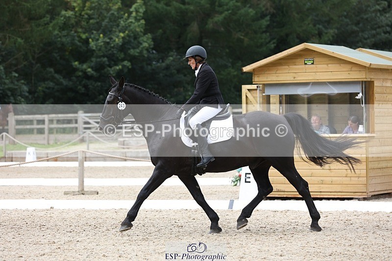 230812-123405-04042 - Cls 5 Novice Bronze 11.15 to 12.50 break