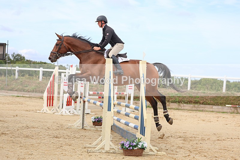 3E7A3351 - Class 4: Senior British Novice/90cm open