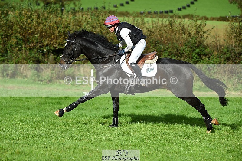 231022-140618-28583 - 342-STORM.IN.DECEMBER-Claire.Fielding-XC