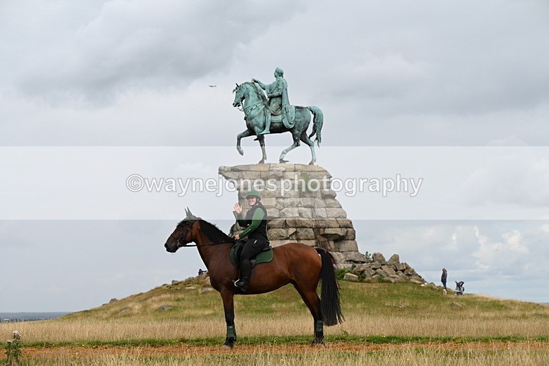 DSC_8065 - Time at Statue 13:52 to 14:33