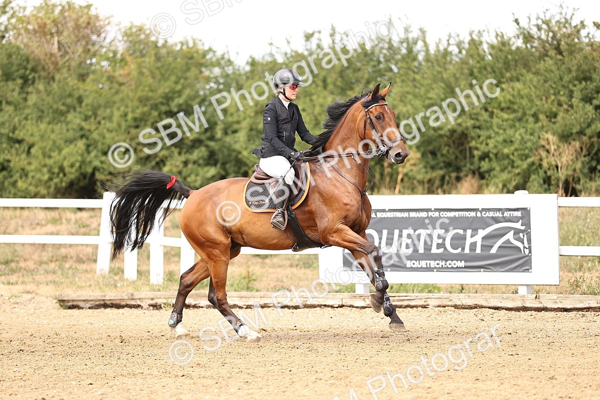 SBM_001168 - Class 4 - Senior Discovery - 1.00m Open