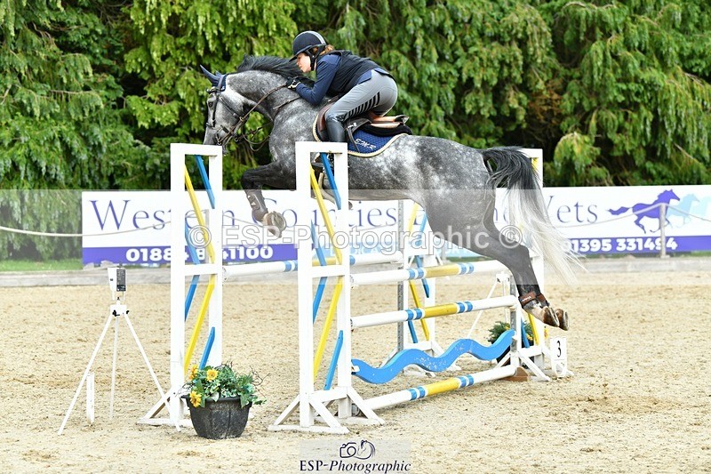 230712-172415-25499 - Cls 57 Newcomers & 1.10m Open