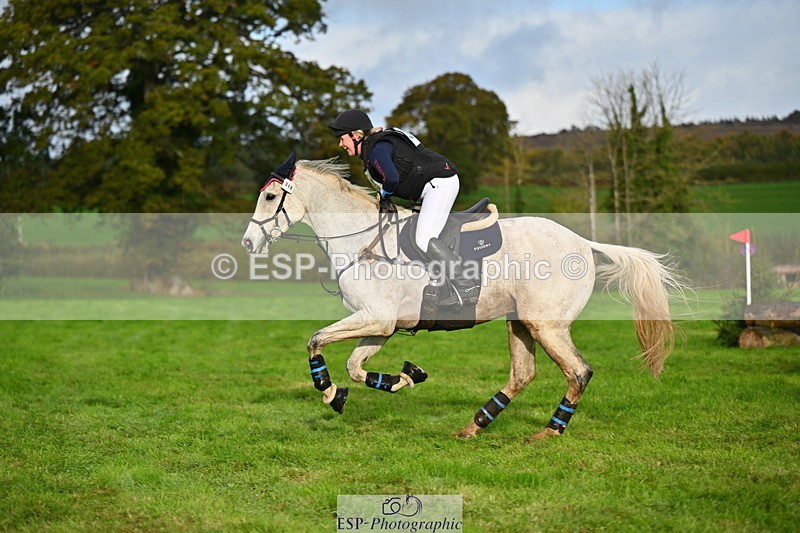 251025A-094052-16319 - D-318-Caroline.Allan