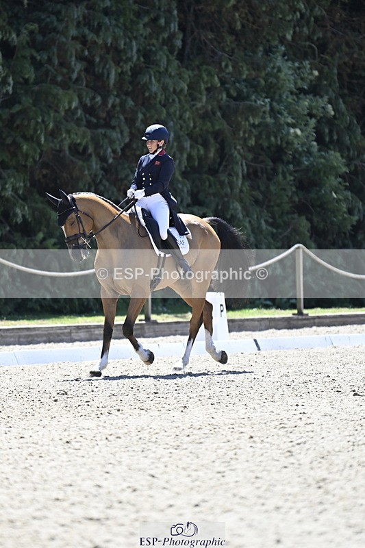 250522A-120027-03328 - B-321-Laura.Collett-BALANCERO