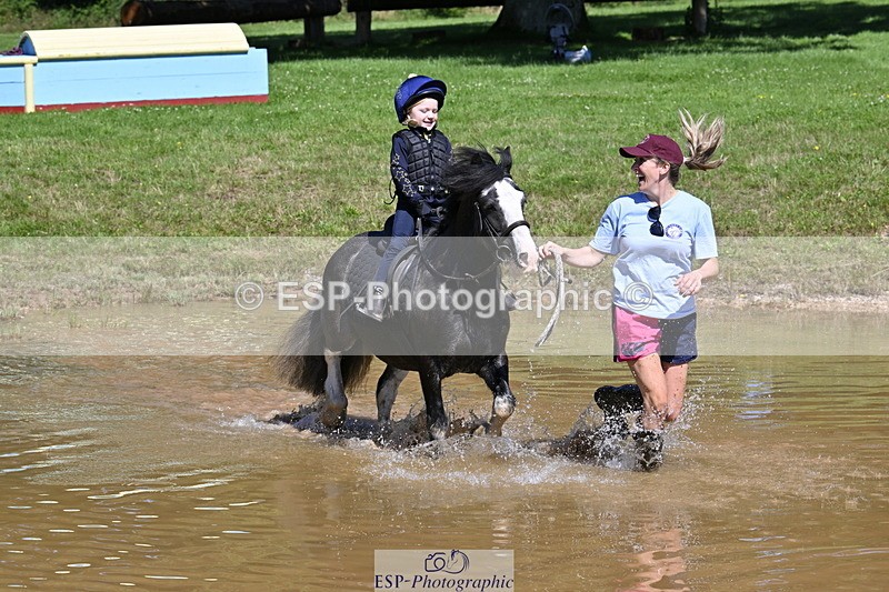 240728B-111624-01382 - Gemma's Group XC