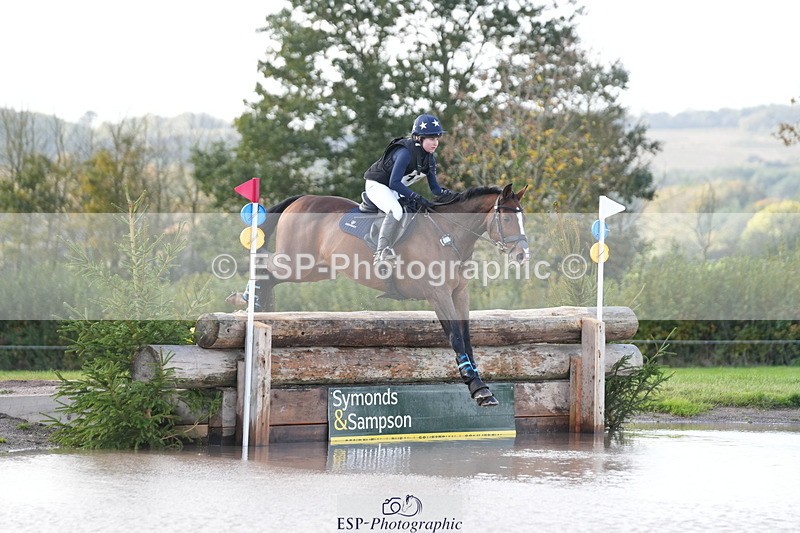 251024A-131721-11039 - B-160-Phoebe.Woods