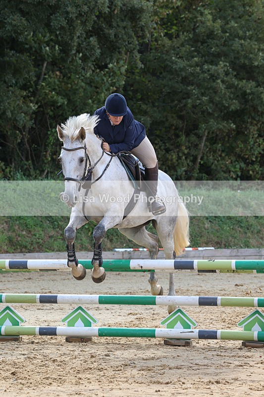 3E7A0725 - Class 4: Senior British Novice/90cm open