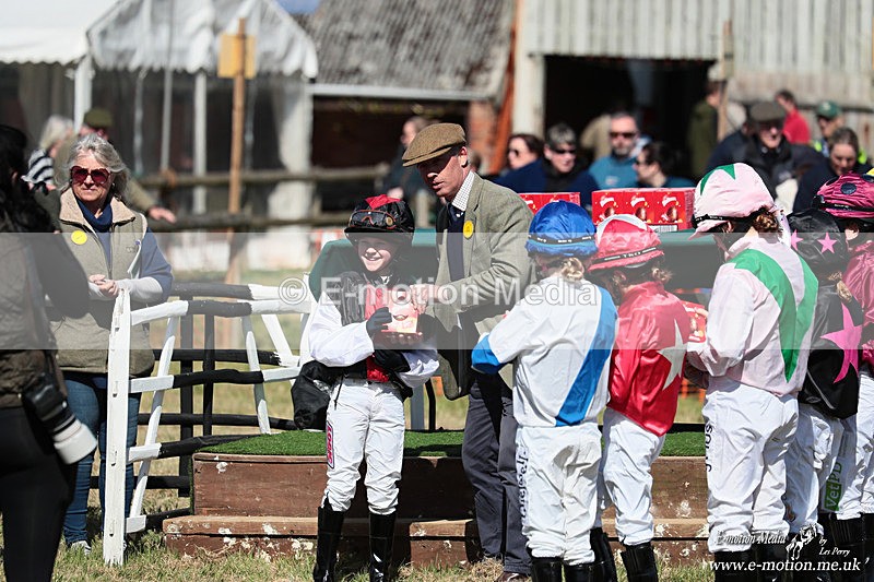 Shet 060426 401 - Shetland Pony Racing Paxford Races Easter Mon 06/04/26