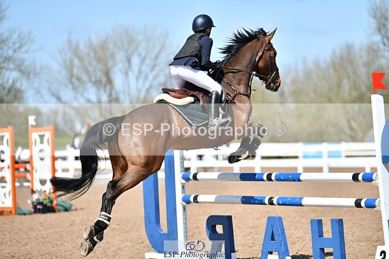 240420A-132140-11221 - Cls 39, Amateur 1.05m