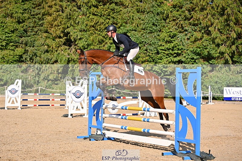 250802A-172228-08328 - H-354-Alexander.Whewall-GALAVANTA