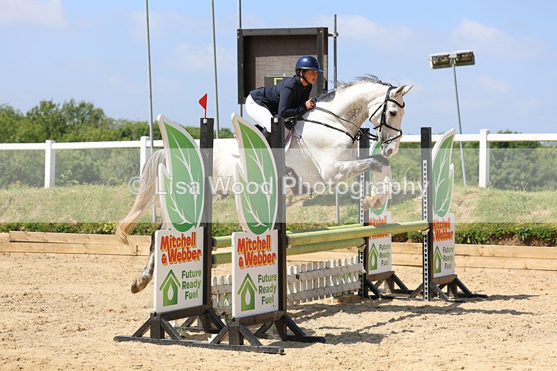 3E7A9705 - Class 8: Senior 80cm