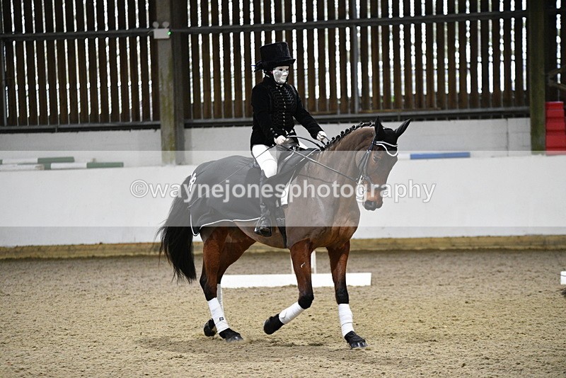 WJ5_9594 - Time 13:04 to 13:41 Fancy Dress DTM