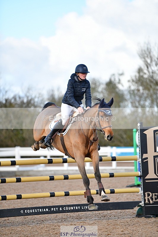 231110A-143354-00796 - Cls 6 Foxhunter & 1.20m Open