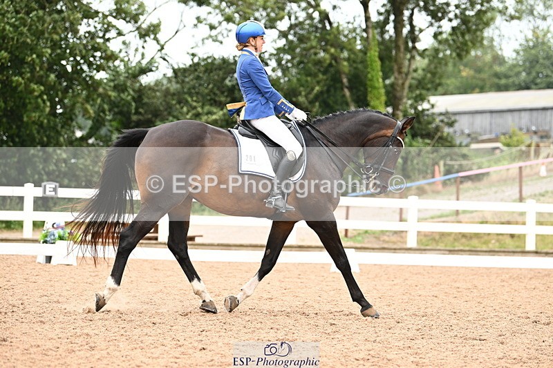 240815A-133600-01564 - 201-Natasha.Collings-Costello-Dovevale.Tender.Dove