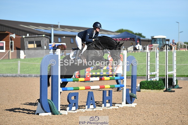 230903A-101027-03619 - Cls 12 95cm Amateur Quali