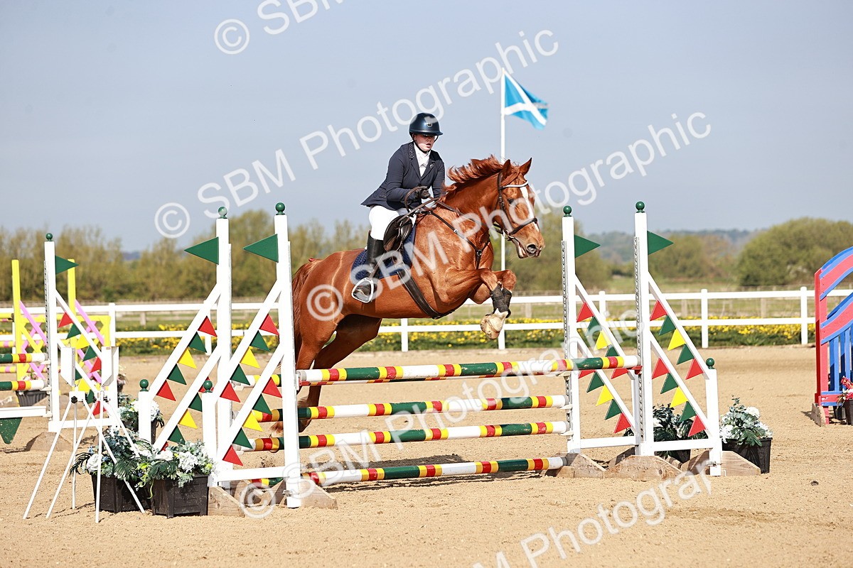  - Class 21 - Senior British Novice - 90cm