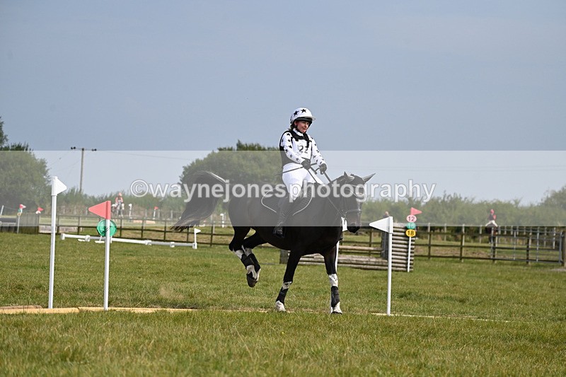 WJ6_1150 - 60cm XC Time 12:34 to 12:54