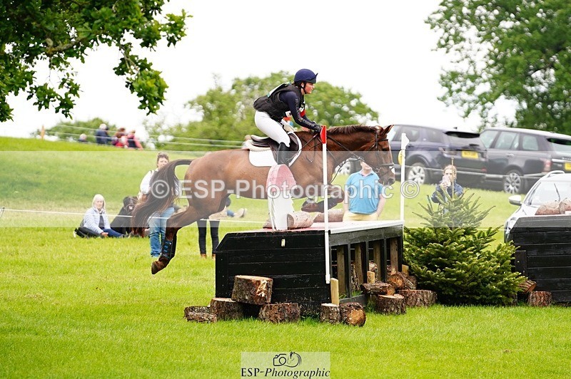 240525-165604-18941 - 279-MHF_LADY-Poppy_von_Maltzahn