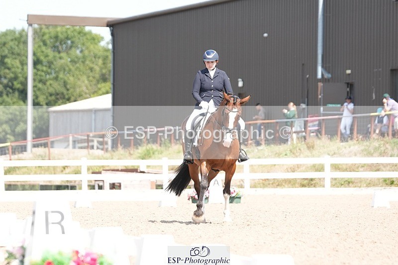 250817-125817-09212 - 162-Isabella.BalianBeechwood.Joey