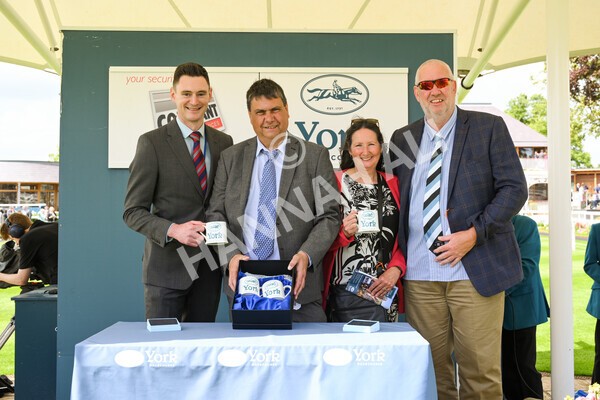 yr10062022r1-41 - Race 1 2.00pm Constant Security Gentlemen Amateur Riders Stakes