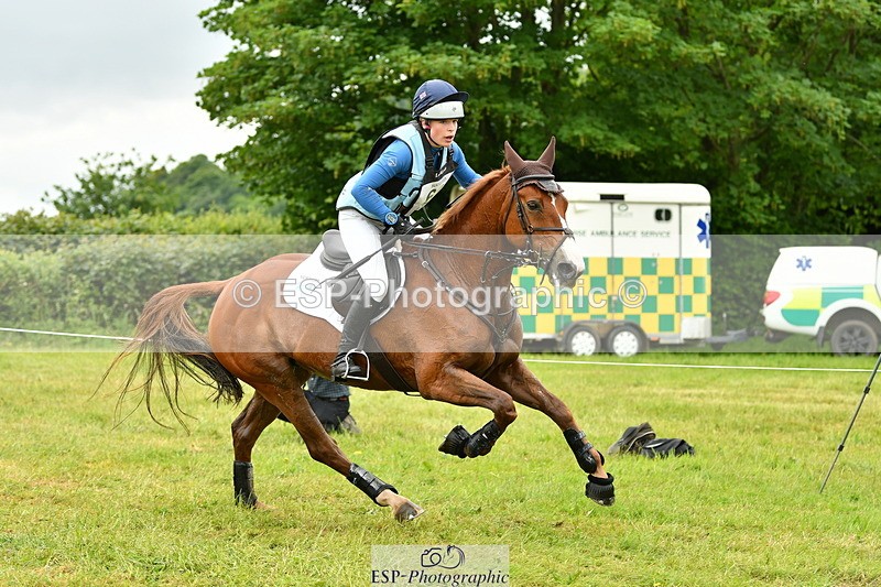 250524A-104054-09196 - A-061-Isabelle.Cook-EMERALD.KATIE