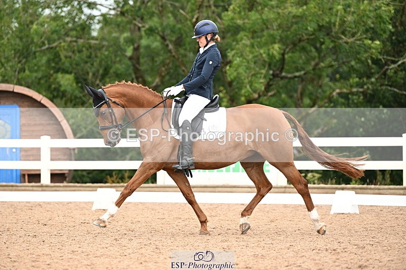 240815A-114140-00830 - 300-Andrea.Kennedy-Ricardo.Red