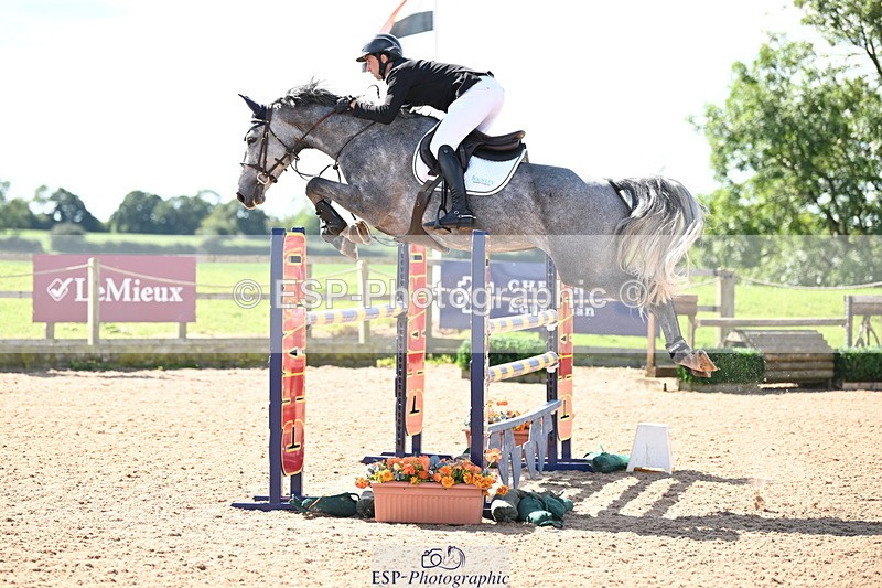 240913A-122206-04349 - Cls 15 Snr Foxhunter