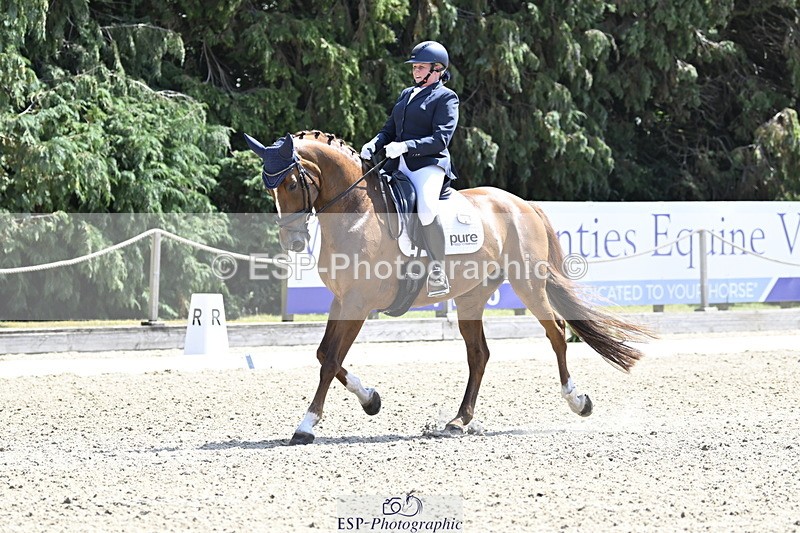 250810A-133722-06717 - 021-Caroline.HuntFancy.That.II