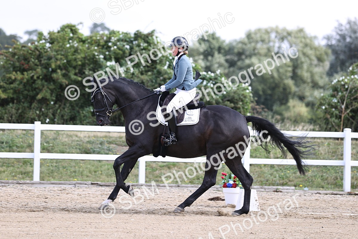 SBM_016070 - Class 14 - Novice 23 - 10.29-11.32