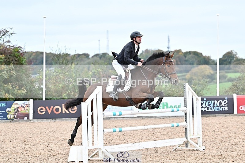 251015-133903-00621 - Cls 4 Newcomers and 1.10m Open